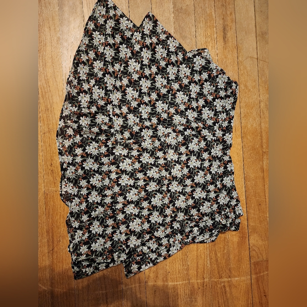 Floral Patterned Skirt size L